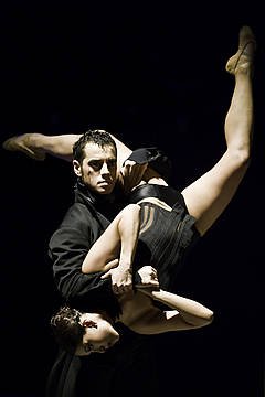 TRAVIATA BALLETT BASEL Helena De Medeiros Custome Designer